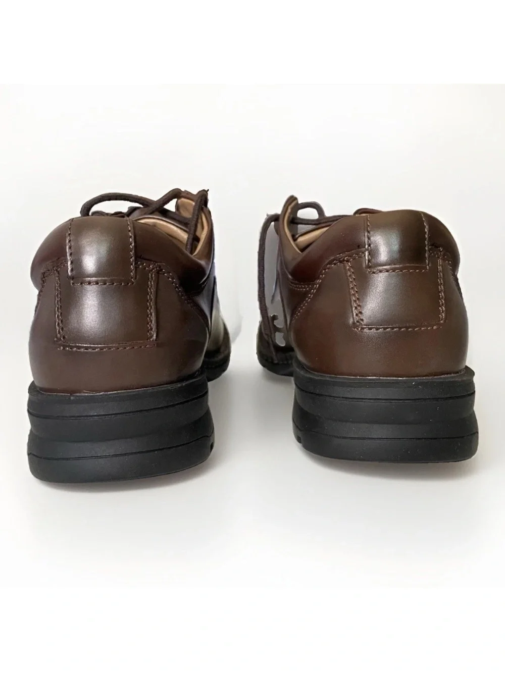 Dockers Trustee Dark Tan Leather Oxford with All Motion Comfort Men’s 9 M